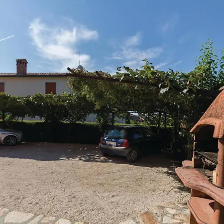 Lovely In With Kitchen Appartement Tar-Vabriga