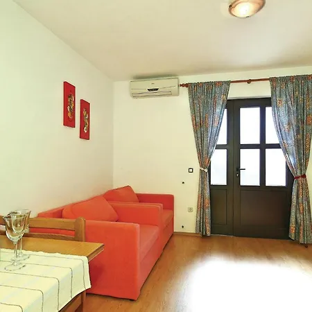 Lovely In With Kitchen Appartamento Tar-Vabriga