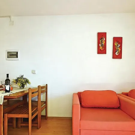 Lovely In With Kitchen Appartamento Tar-Vabriga